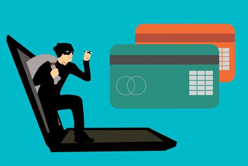 Criminal stealing credit card data